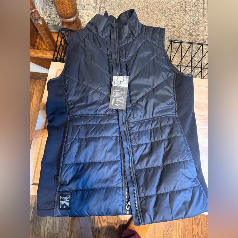 Oiselle Black Katron down Vest